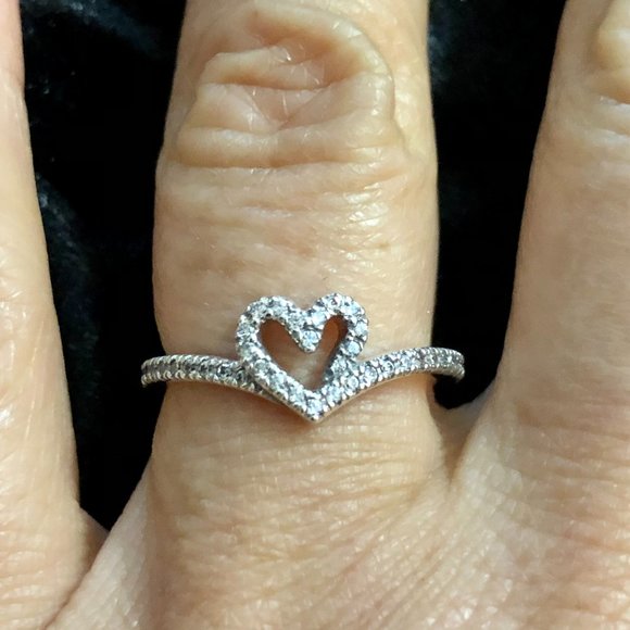 Pandora Silver Sparkling Wishbone Heart 